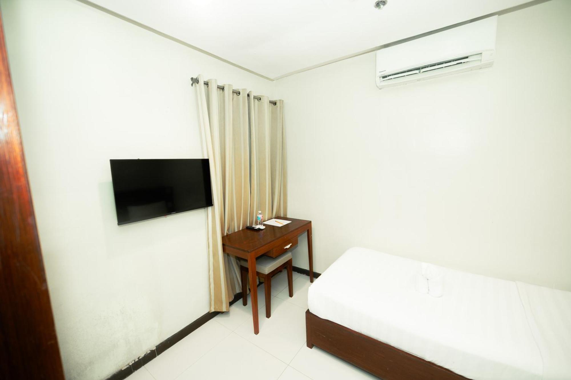 Marianne Hotel Puerto Princesa Bagian luar foto