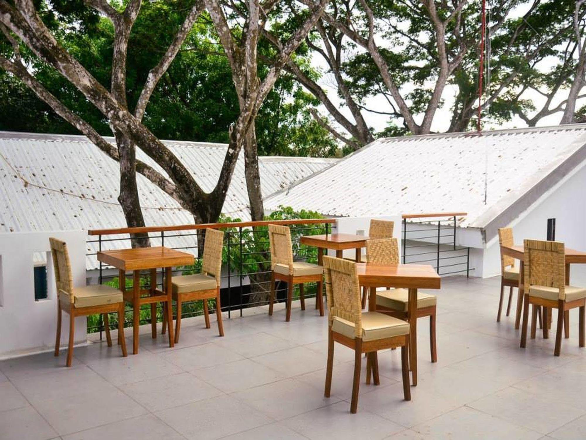Marianne Hotel Puerto Princesa Bagian luar foto